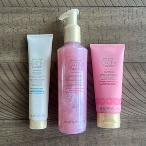 Mary Kay Blissful Pomegranate Satin Hands Trio NEW